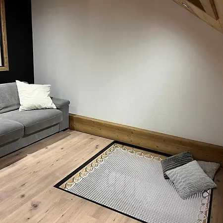 Le Chevran Апартаменты